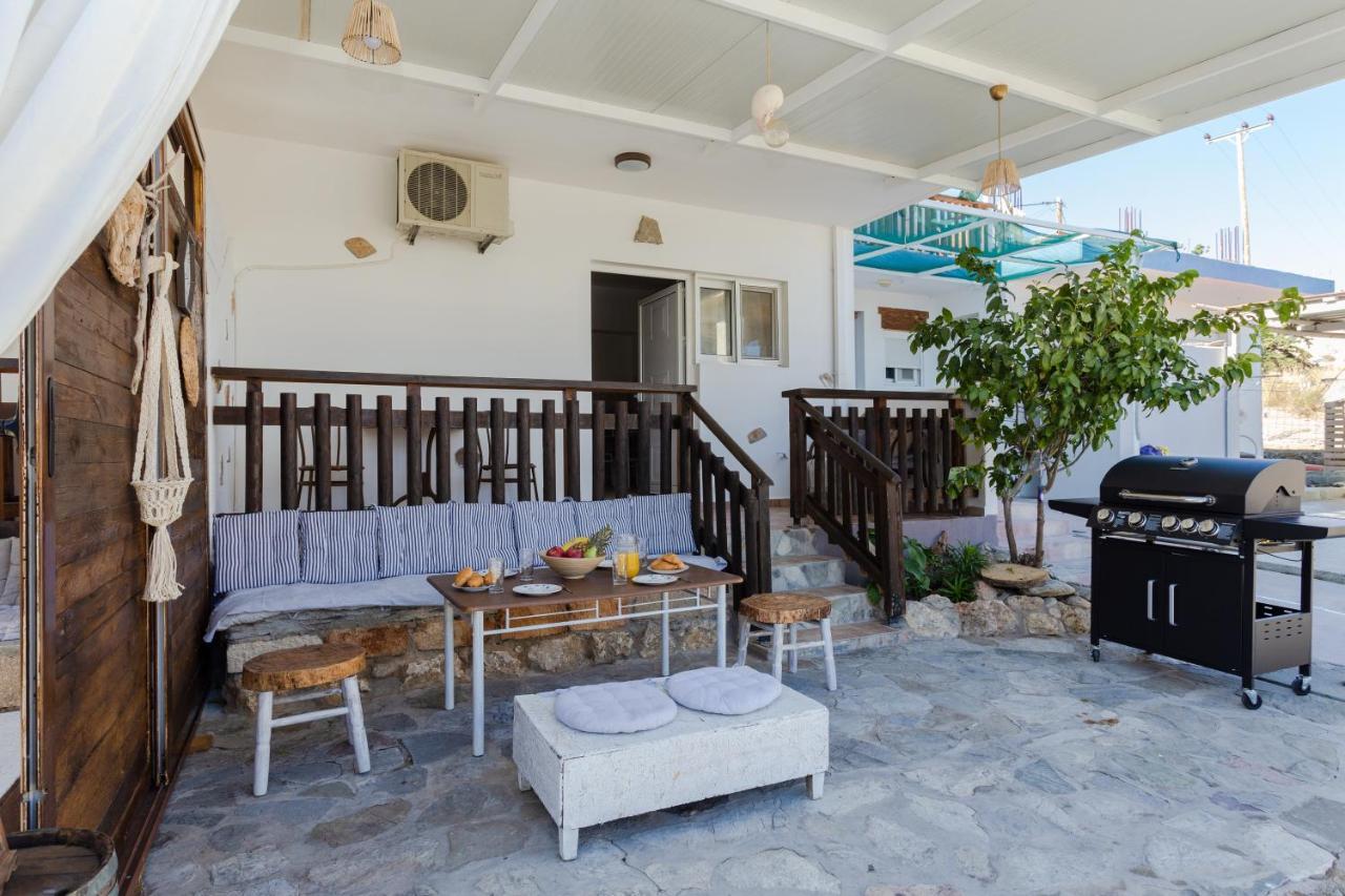 Christos Studios And Family Apartments Stegna Exteriér fotografie