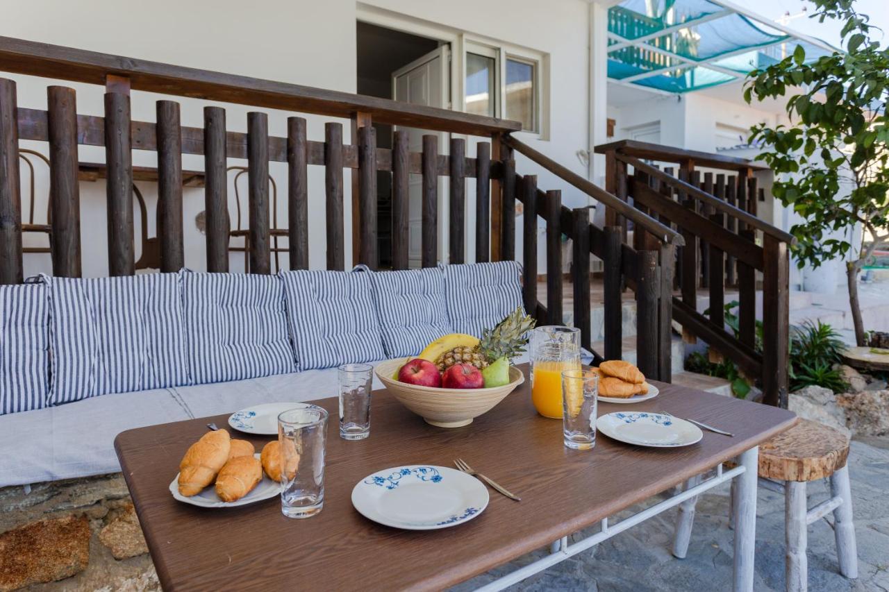 Christos Studios And Family Apartments Stegna Exteriér fotografie