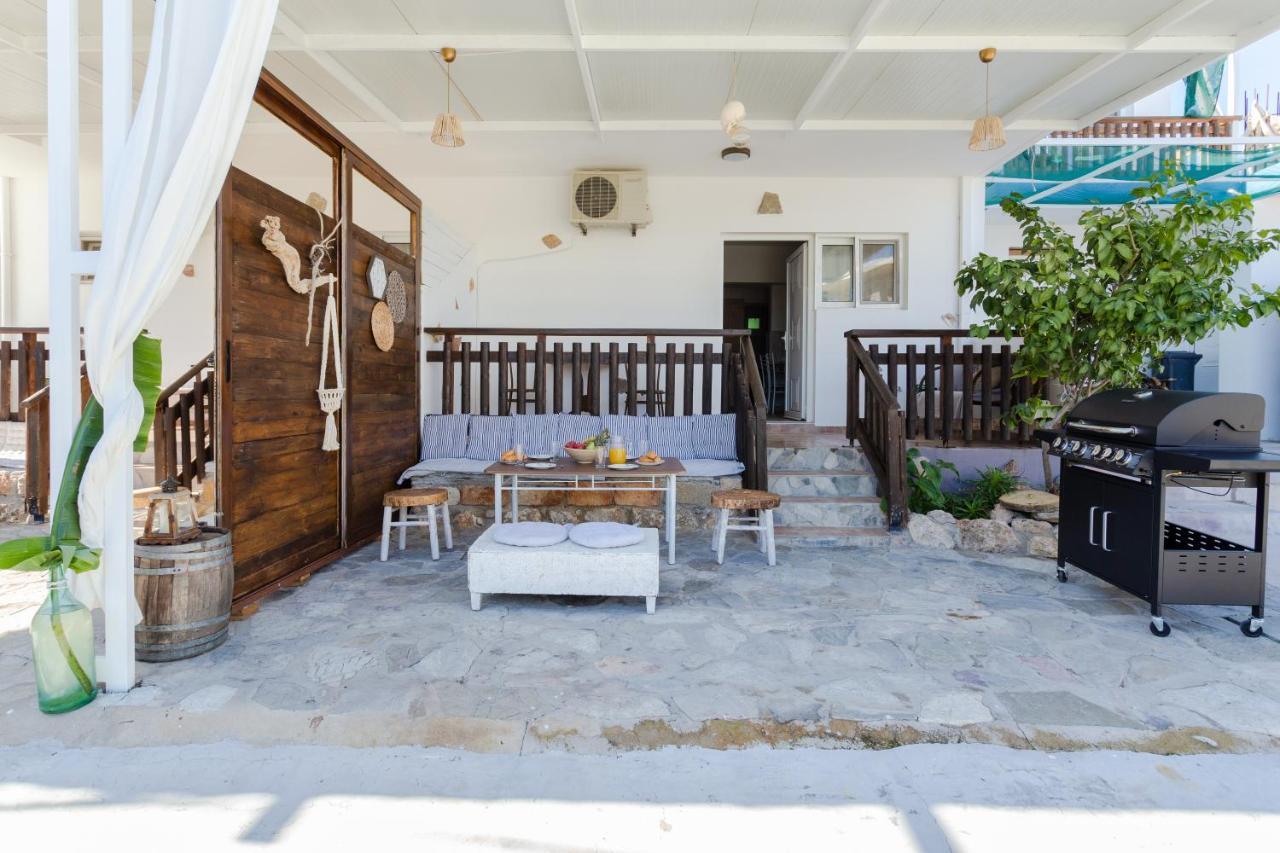 Christos Studios And Family Apartments Stegna Exteriér fotografie