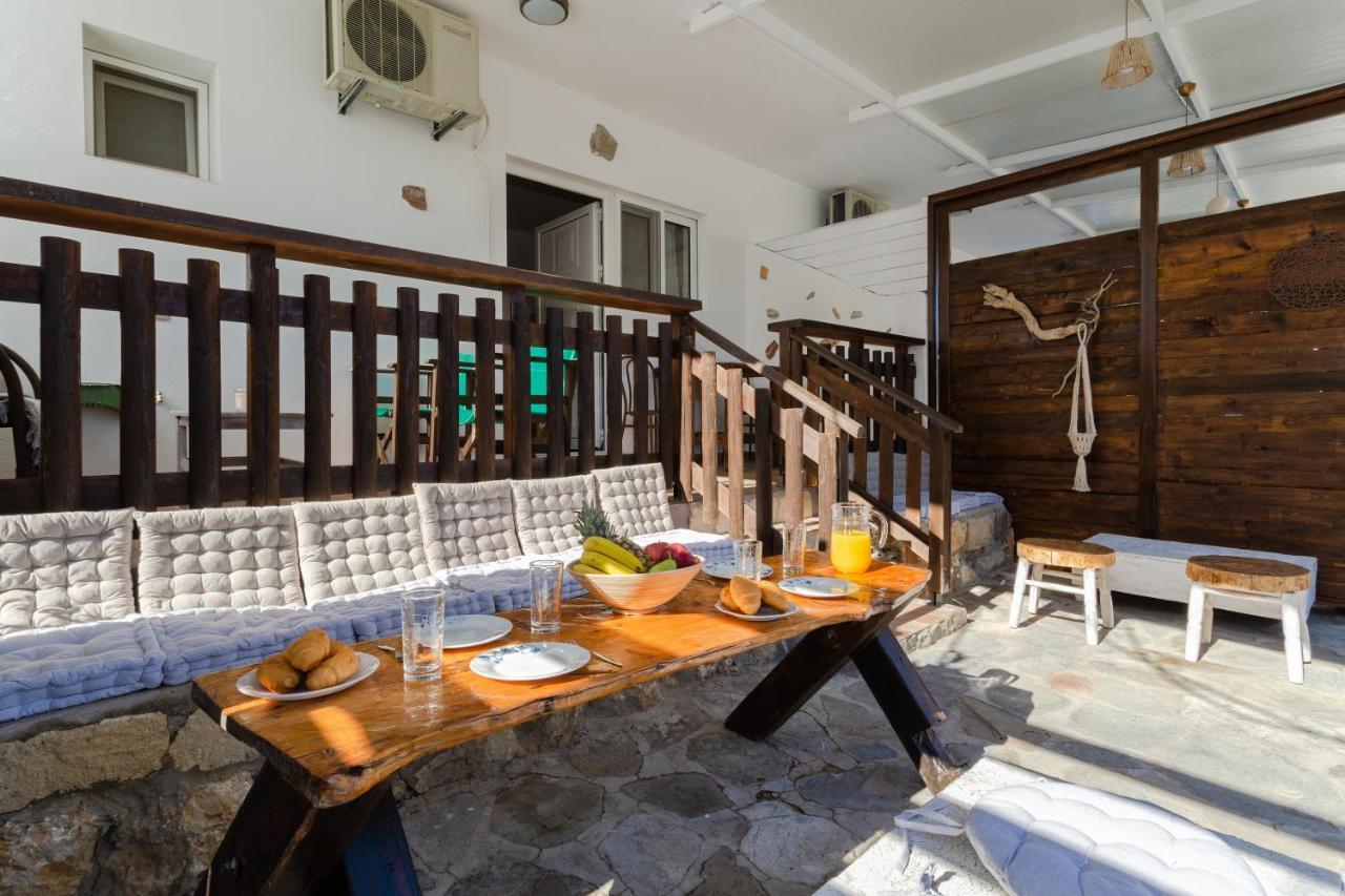 Christos Studios And Family Apartments Stegna Exteriér fotografie