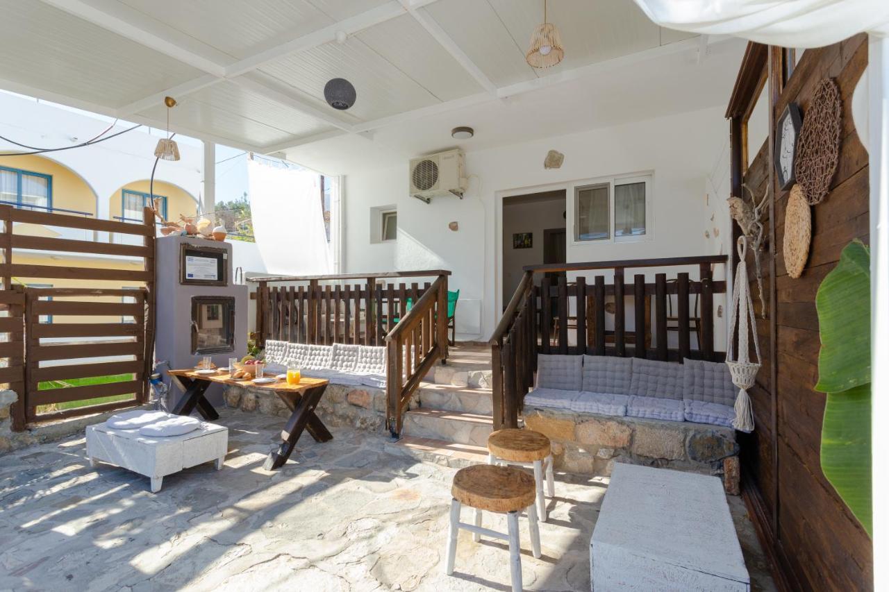 Christos Studios And Family Apartments Stegna Exteriér fotografie
