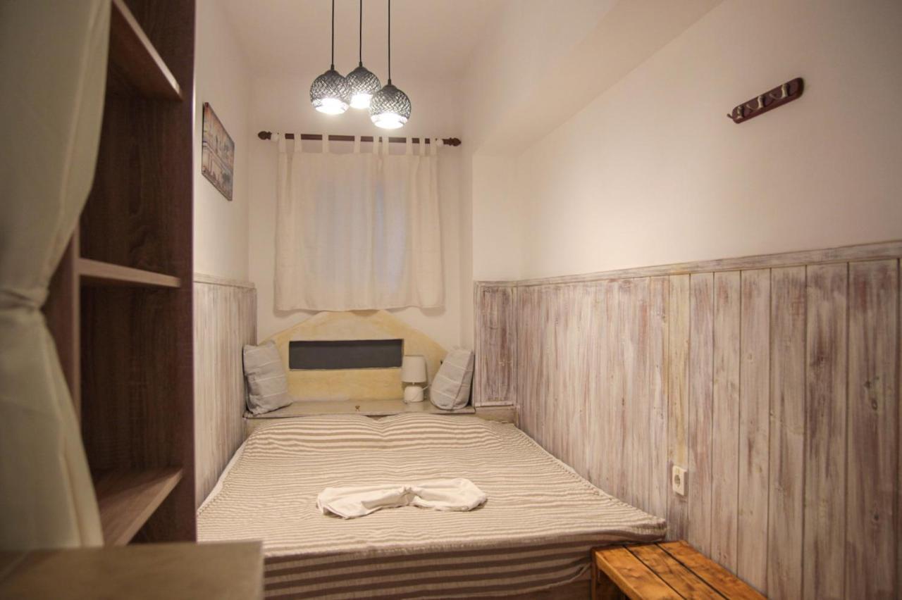 Christos Studios And Family Apartments Stegna Exteriér fotografie
