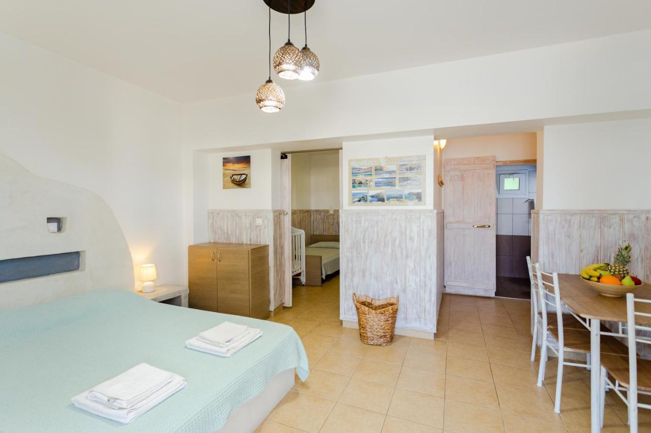 Christos Studios And Family Apartments Stegna Exteriér fotografie