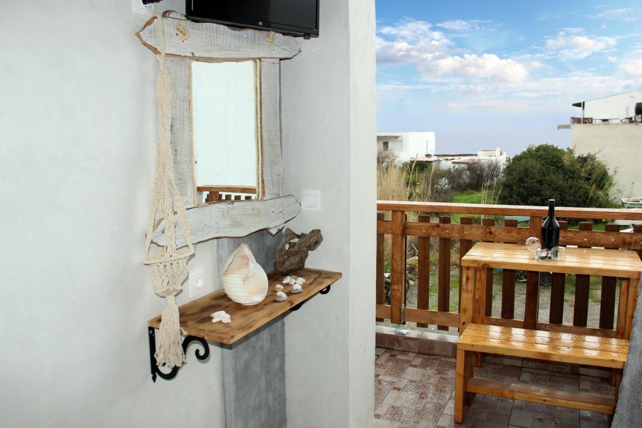 Christos Studios And Family Apartments Stegna Exteriér fotografie